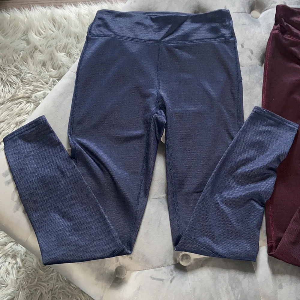 Two pairs of leggings - Picture 2 of 3